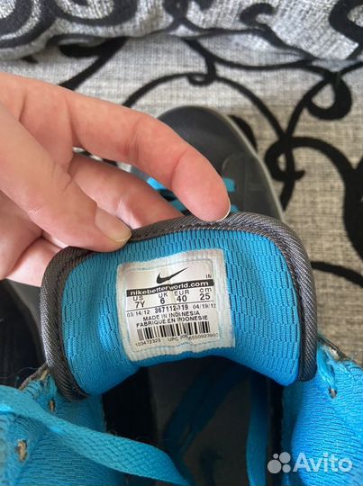 Кроссовки nike женские 40р