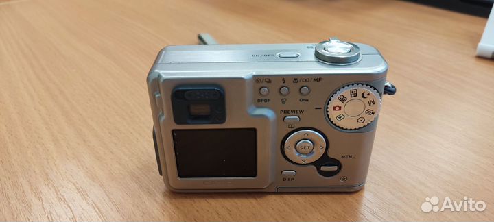 Фотоаппарат Casio QV-R3