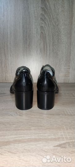 Ботильоны Barcelo Biagi новые 39р