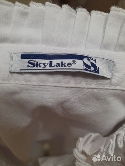 Блузка школьная для девочки б/у р. 128 Sky Lake