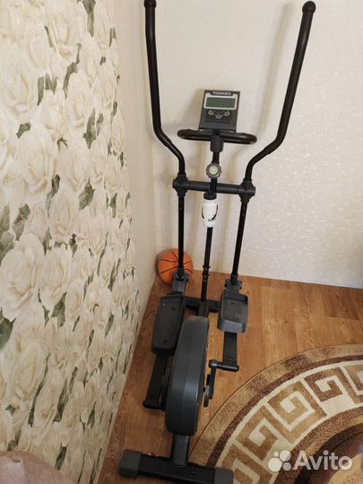 Эллиптический тренажер torneo