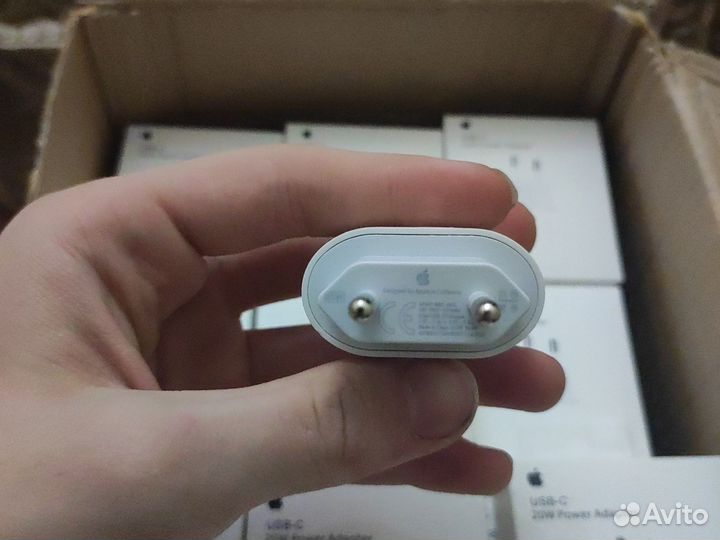 Блок питания для iPhone 20W