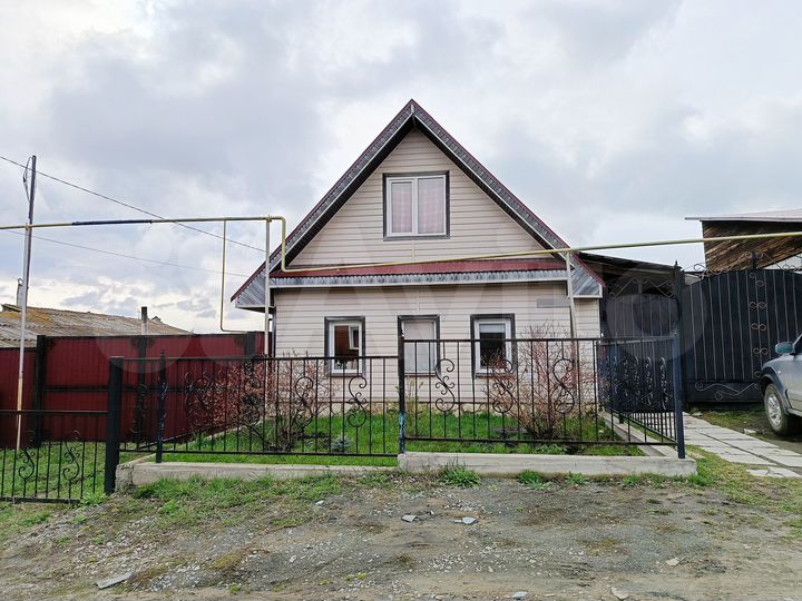 Дом 51,5 м² на участке 5,7 сот.