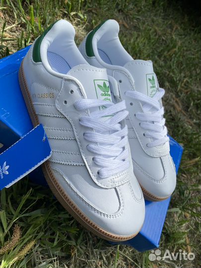 Кроссовки adidas