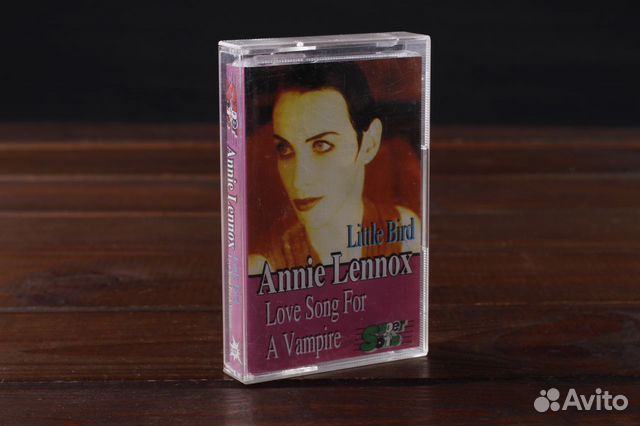 Annie Lennox – Love Song For A Vampire Super Sonic