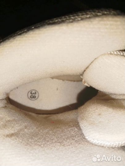 Коньки фигурные