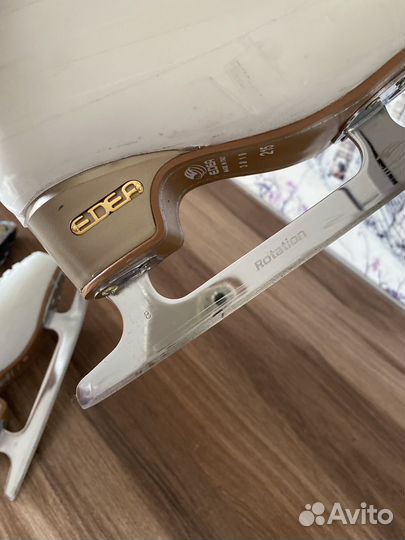 Фигурные коньки edea 215 overture