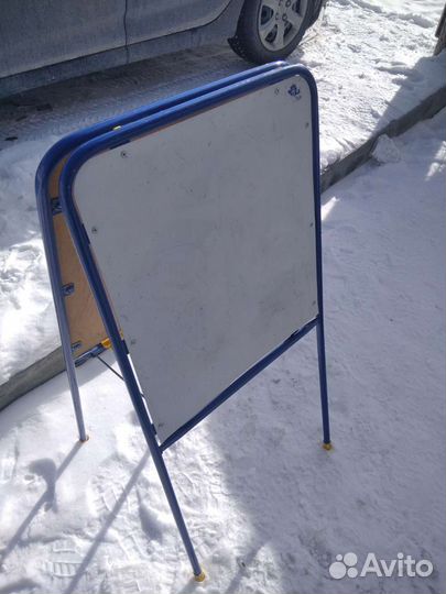 Магнитно маркерная доска