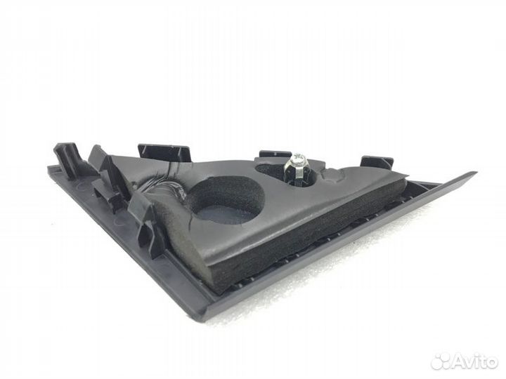 Накладка зеркала передняя левая Kia Soul G4FC 2010