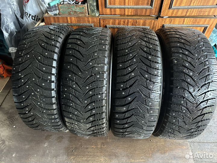 Kumho WinterCraft SUV Ice WS31 235/55 R18 104T