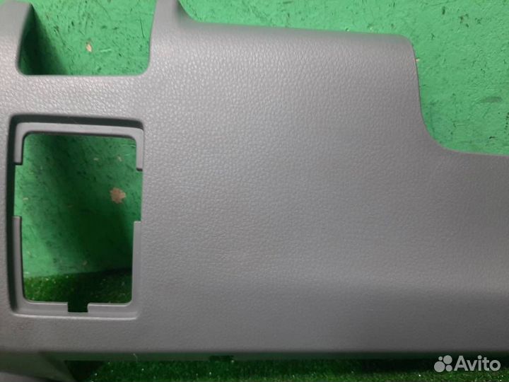 Накладка торпедо подрулевая Suzuki Ignis 2006