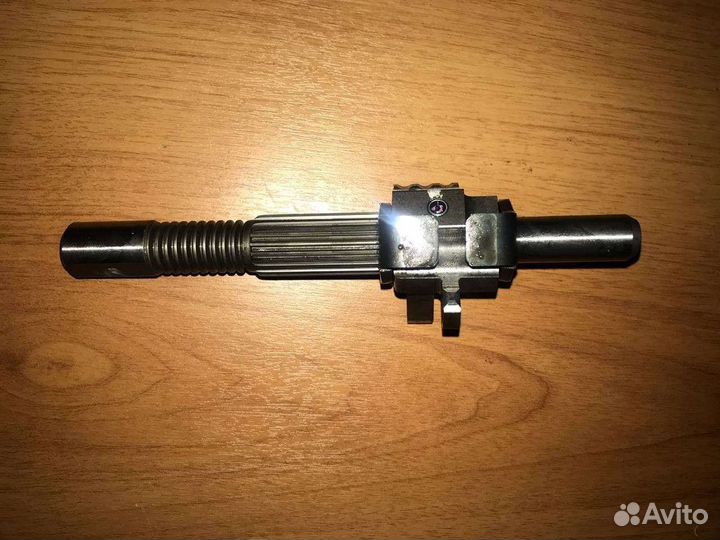 Вал механизма переключения передач Toyota Yaris