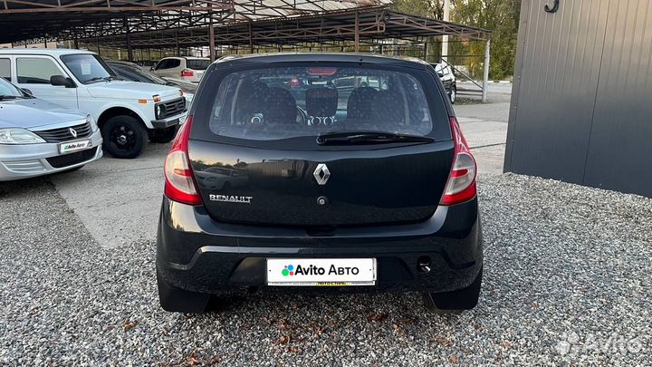 Renault Sandero 1.6 AT, 2011, 234 000 км