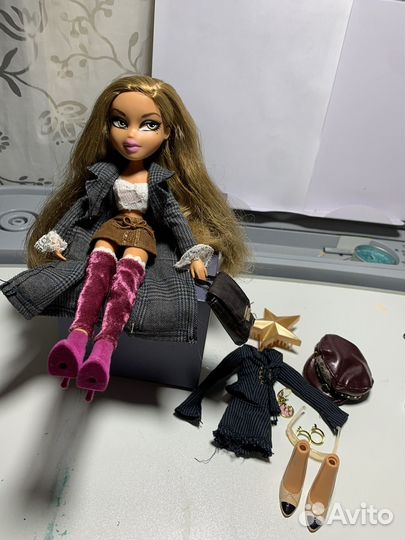 Кукла Bratz collector yasmin