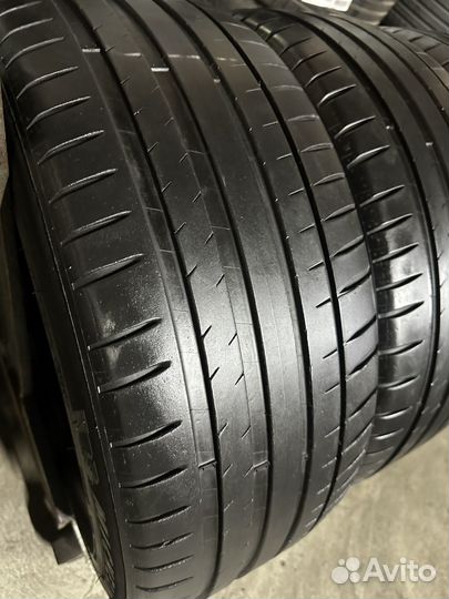 Michelin Pilot Sport 4 255/45 R19 104Y