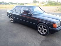 Mercedes-Benz 190 (W201) 1.8 MT, 1992, 280 000 км, с пробегом, цена 380 000 руб.