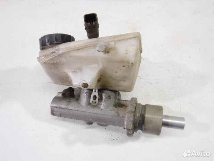 Главный тормозной цилиндр Peugeot 406