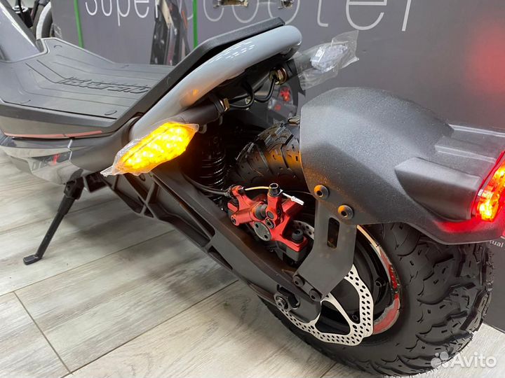 Мощный электросамокат взрослый Velocifero MAD 2000