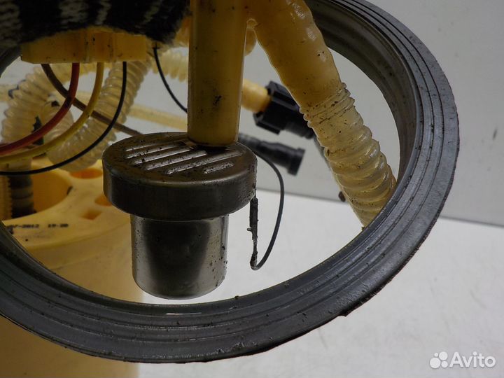 Б/У Б/У Насос топливный Volkswagen Touareg 2010