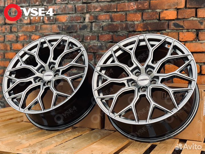 Диски R17 5-114.3 # Vossen HF-2 Hyper Black