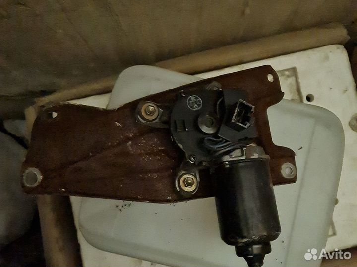 Моторчик дворников тойота