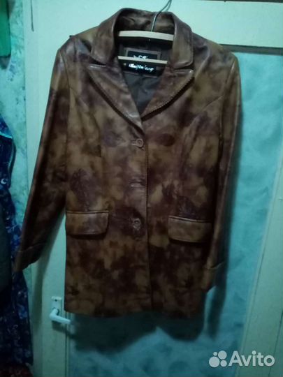 Куртка кожаная женская 48