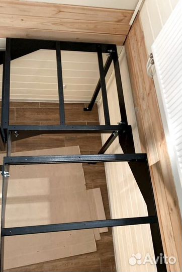 Лестница из листового металла