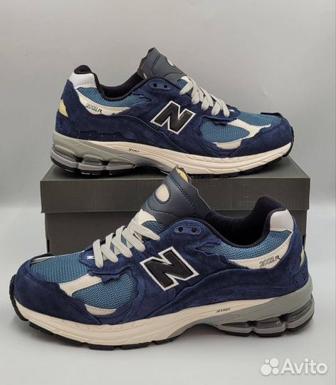 Кроссовки New Balance 2002r