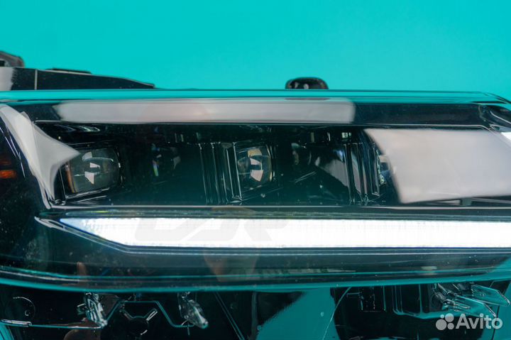 LED фары Toyota Camry 70 2017-2021г