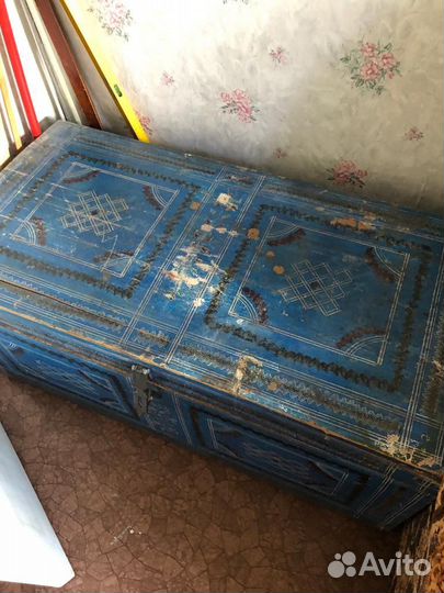Старинный сундук