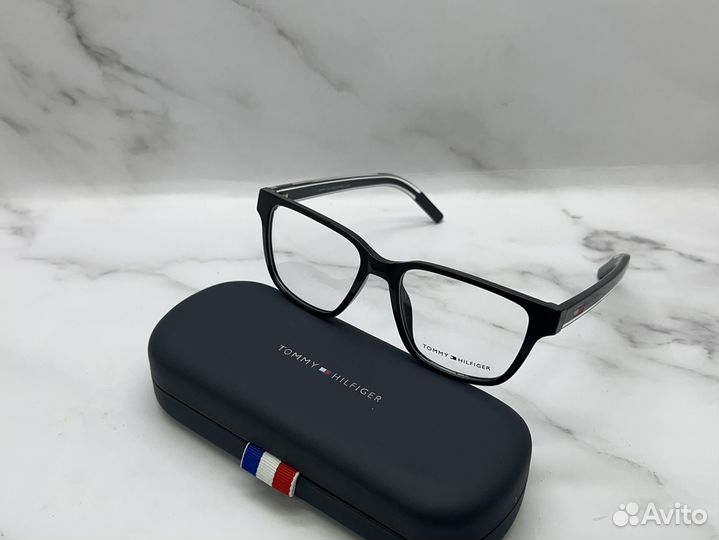 Оправа Tommy Hilfiger 