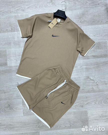 Костюм Nike