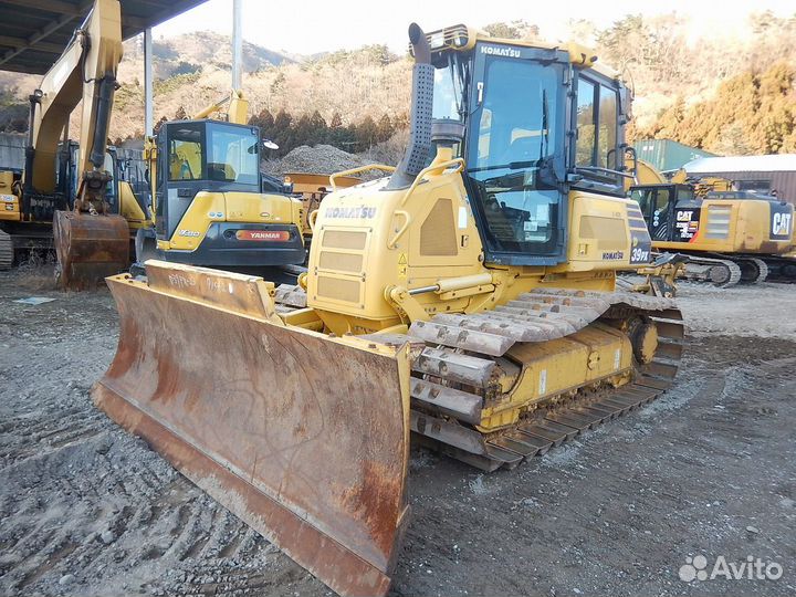 Komatsu D39EX-22, 2015