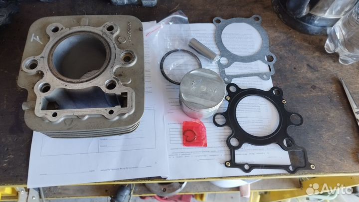 Цилиндр и поршень Yamaha TTR 250