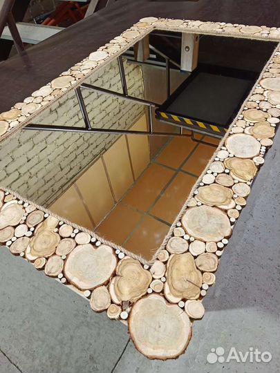 Зеркало в раме (можжевельник)