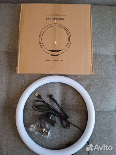 Кольцевая лампа с штативом 2.10 новая