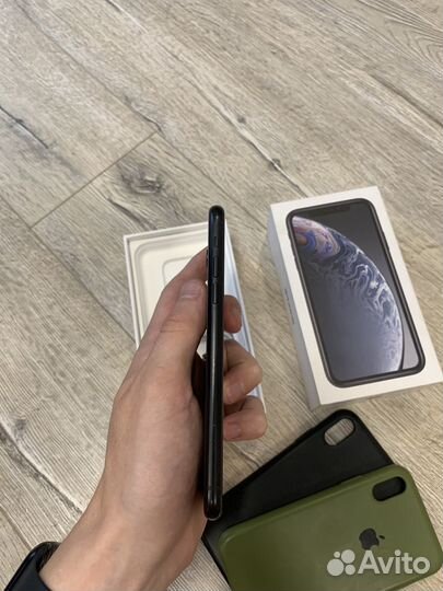 iPhone Xr, 64 ГБ