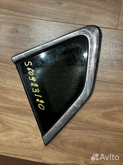 Форточка задняя правая на nissan qashqai j11