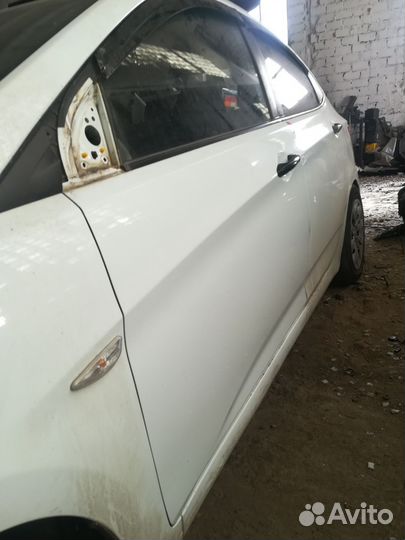 Дверь передняя левая Hyundai Solaris 1