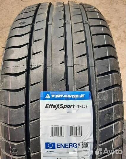 Triangle EffeXSport TH202 245/40 R20