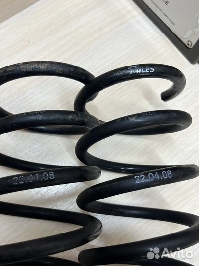 Задние пружины Mitsubishi Carisma 2004