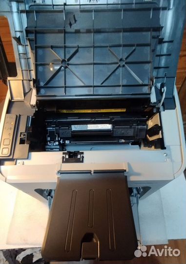 Принтер лазерный hp 1505n