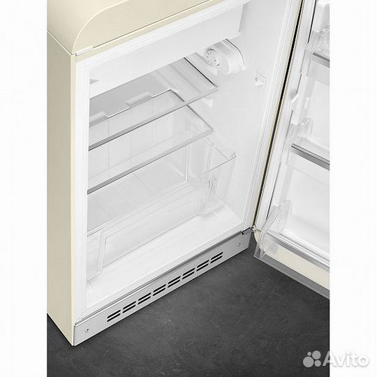 Холодильник smeg FAB10RCR6