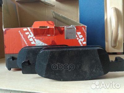 Колодки тормозные GDB2157 TRW