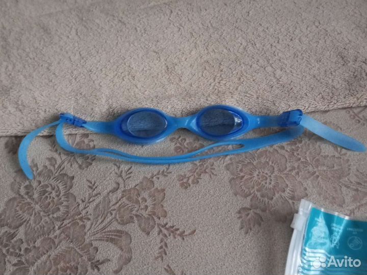 Очки для плавания и шапочка