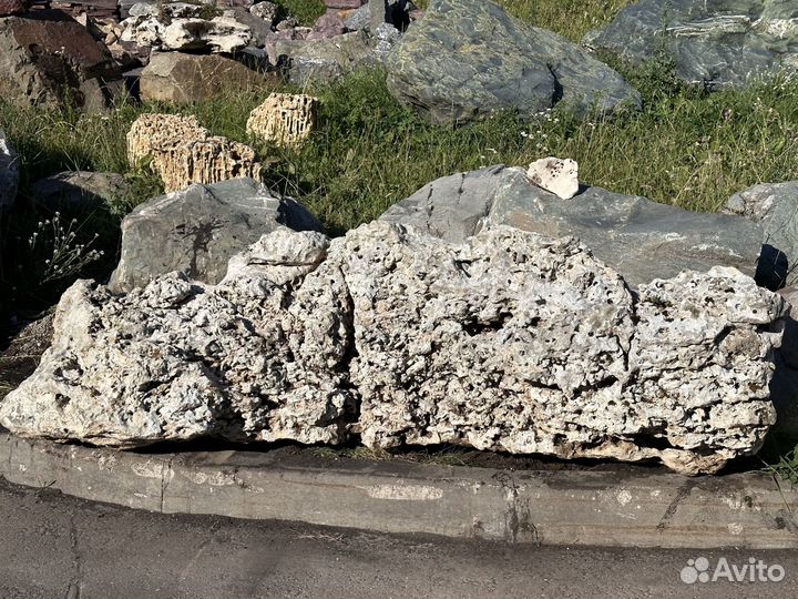 Камень валун Эльбрус