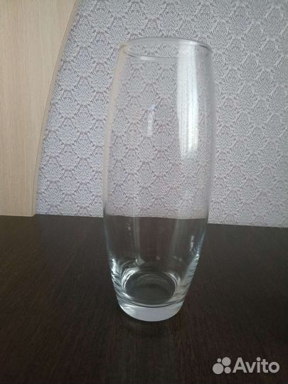 Стеклянные вазы