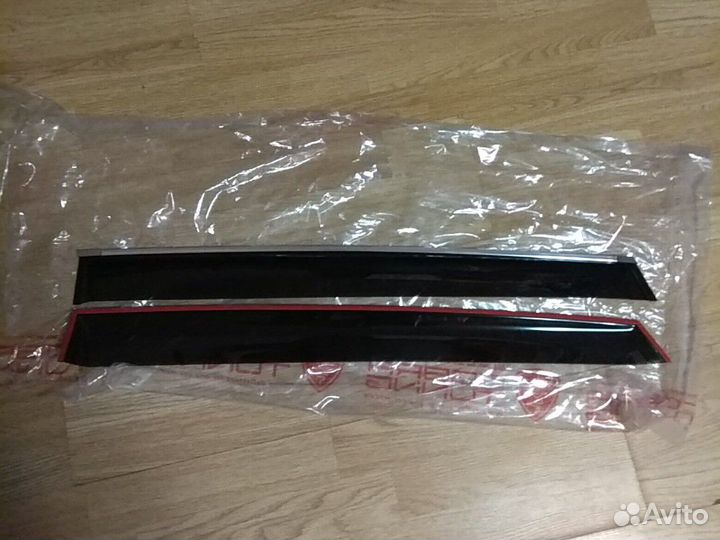 Ветровики на солярис 1 HB (задние)