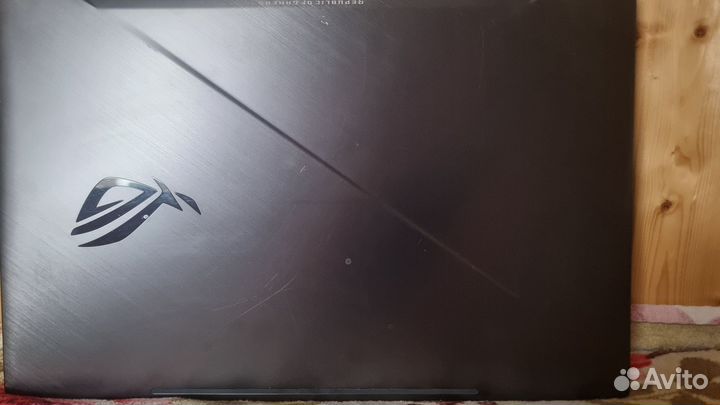 Asus rog strix gl703gm