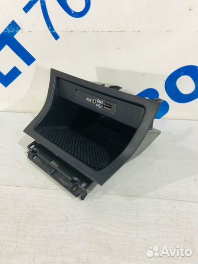 Разъём aux, usb skoda yeti 1 рест 1.6 MT